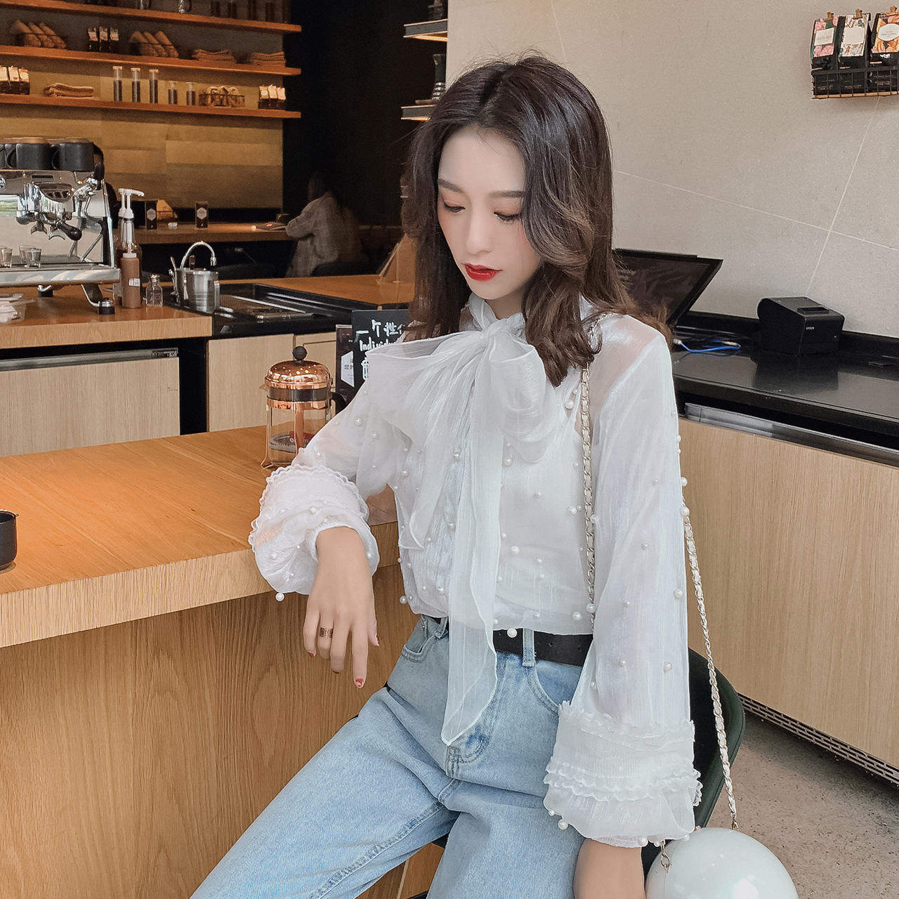 立领衬衫女春2019新款韩版蝴蝶结系带钉珠衬衣打底吊带两件套上衣|ruв категории Женская одежда, рубашка - от Buy2taobao.com для оказания профессиональной услуги покупки агента Taobao