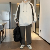 卡其色