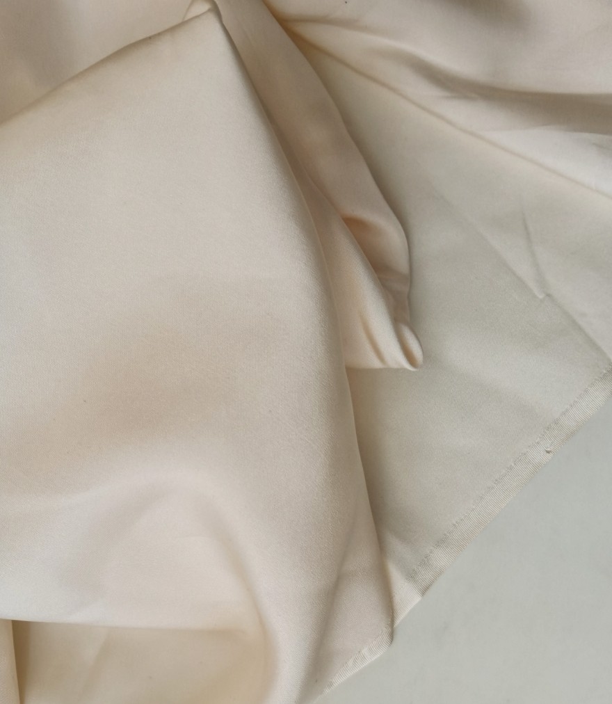 清仓亏甩 米白色真丝电力纺 1.3米一块