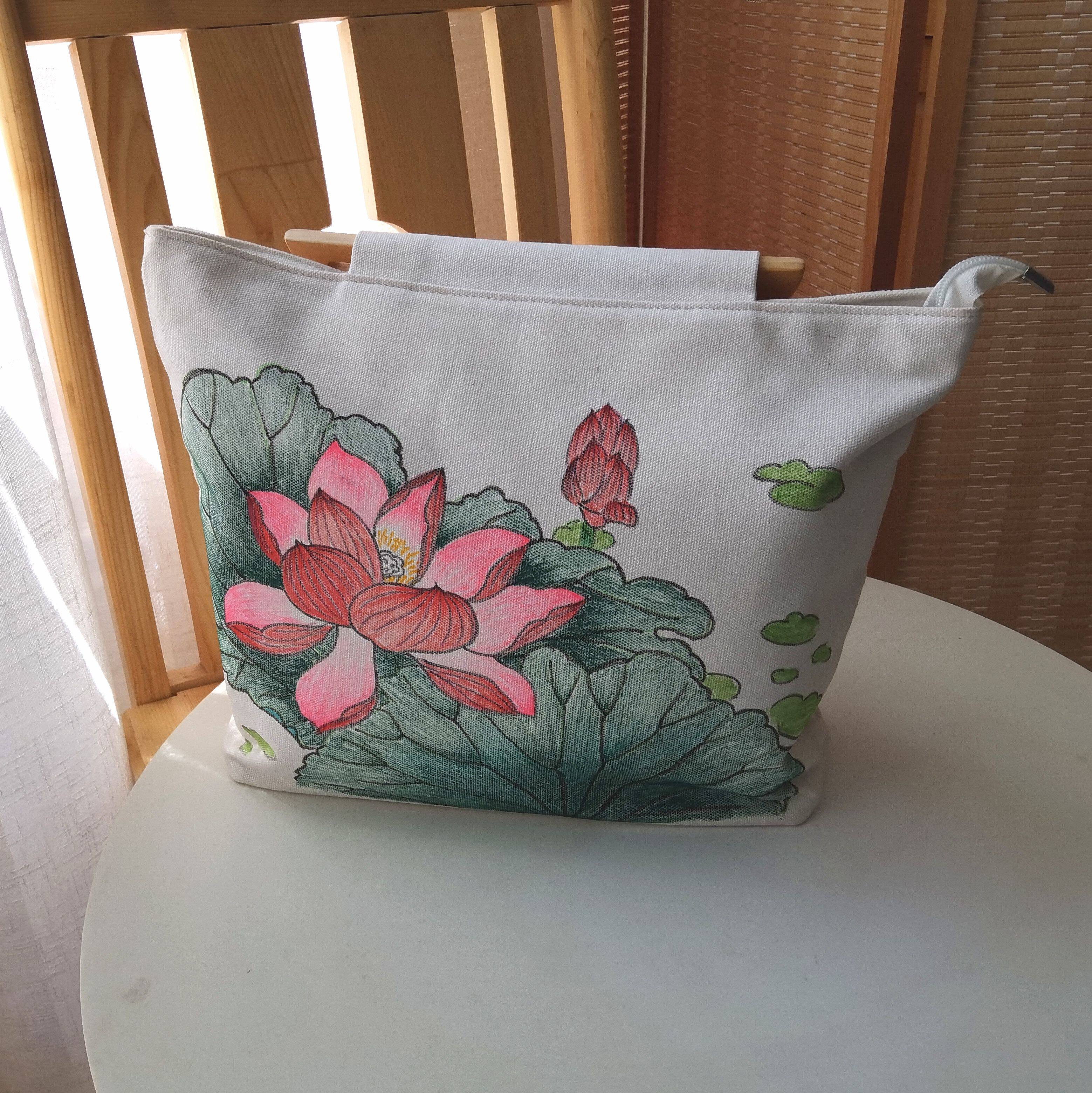 中国风手绘工笔荷花手提包