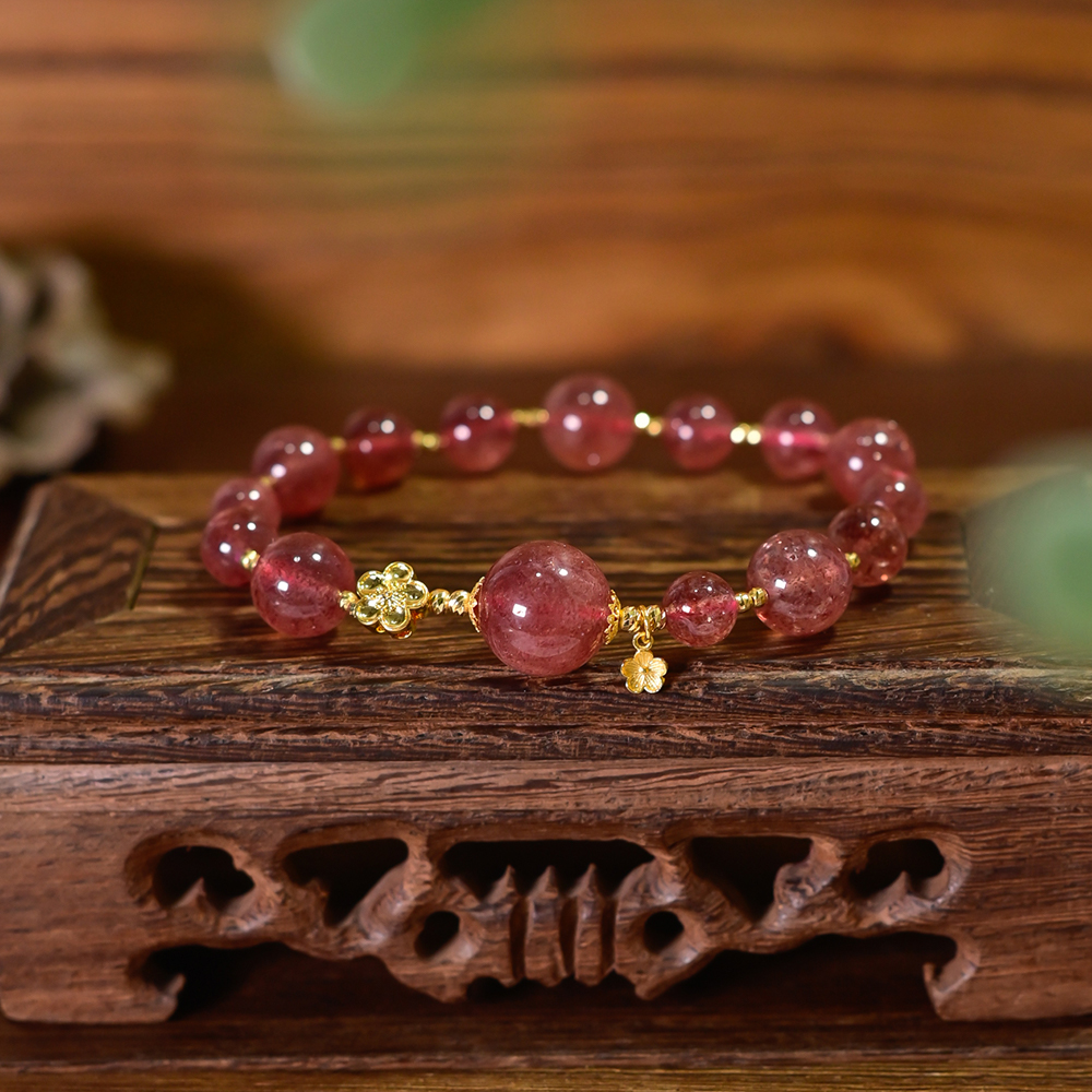 PIPISHOP 18K金五瓣梅花天然草莓晶单圈手串