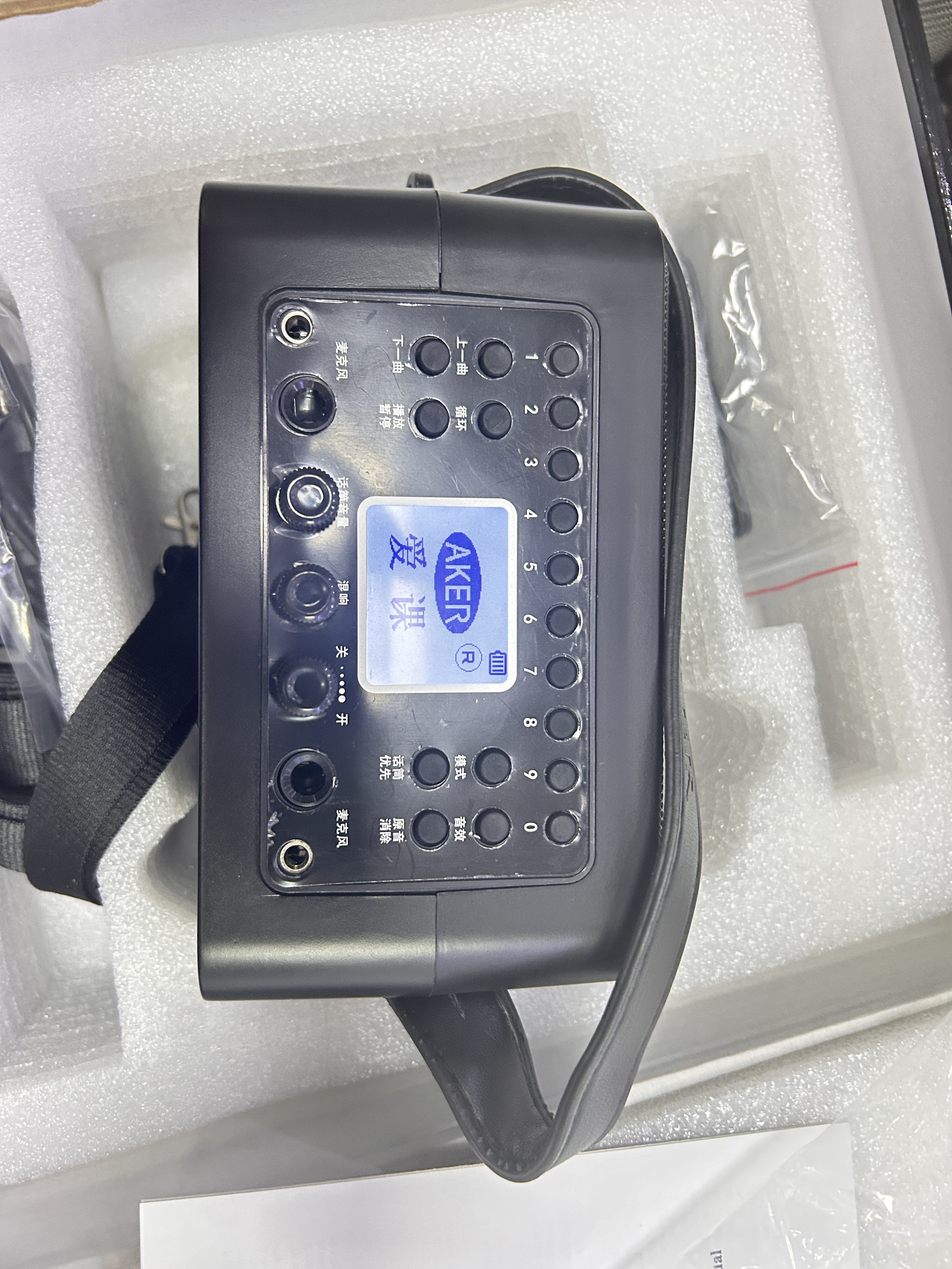 爱课手提扩音器AK95新款蓝牙无线充电音箱乐器娱乐扩音大功率喇叭
