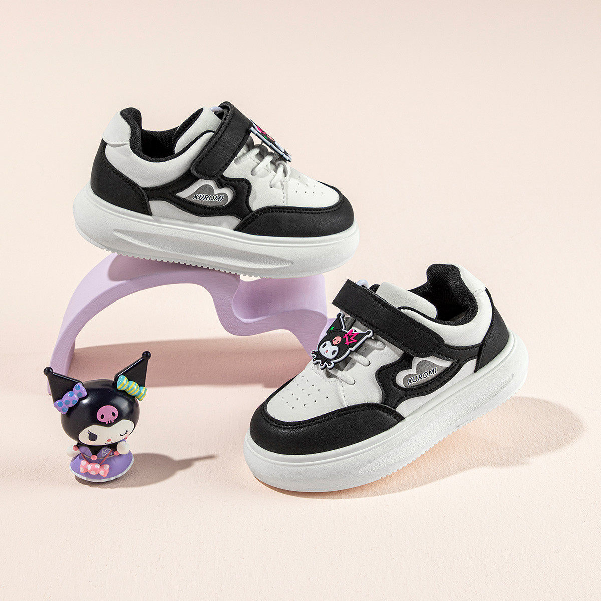 凯蒂猫女童透气库洛米板鞋秋新款中大童轻便运动鞋儿童皮面休闲鞋