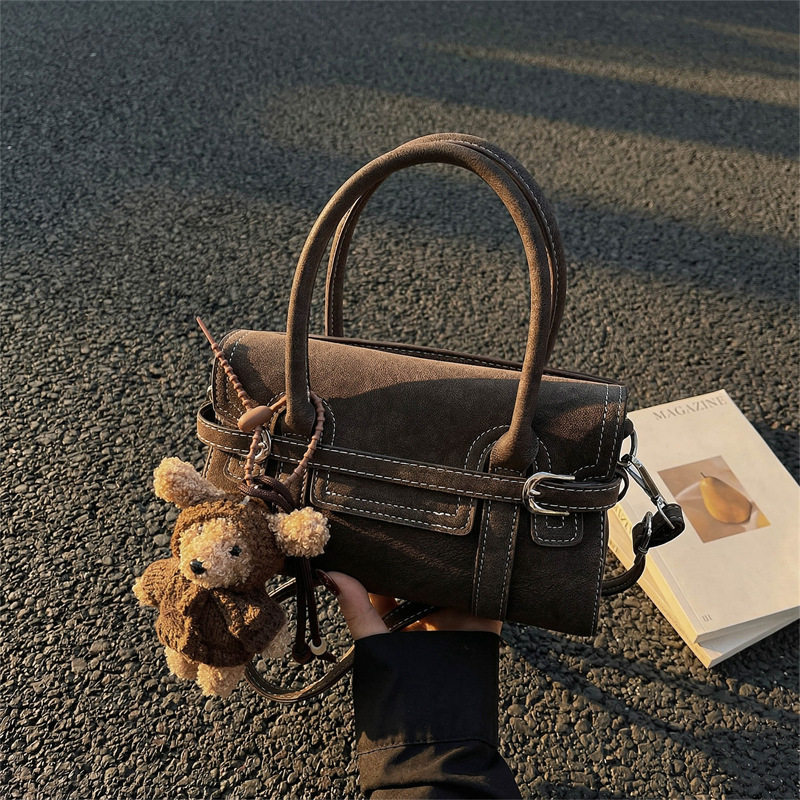 跨境时尚韩国女包高级感轻奢小众单肩斜挎包设计感手提腋下包通勤