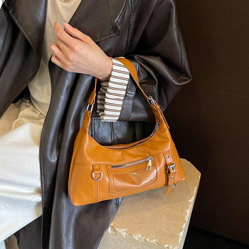 复古欧美单肩包女2026新款小众潮酷漆皮腋下包百搭洋气斜挎包