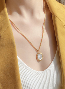 PDO 金色深海贝母项链麻花链条轻奢chic欧美中世纪感复古毛衣链