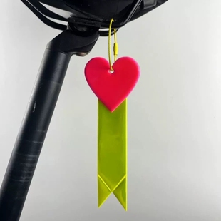 骑行反光挂饰坐垫飘带自行车挂件飘带安全警示条夜骑高亮背包吊饰