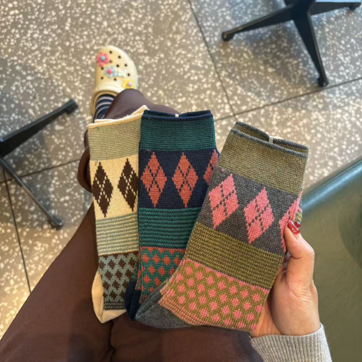 复古简约双针双路英伦风时尚春秋冬菱形格咖色针织袜堆堆袜