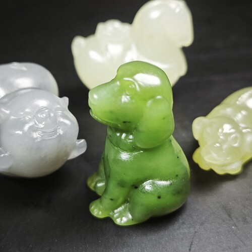 自产自销小挂件和田玉翡翠神绚玉