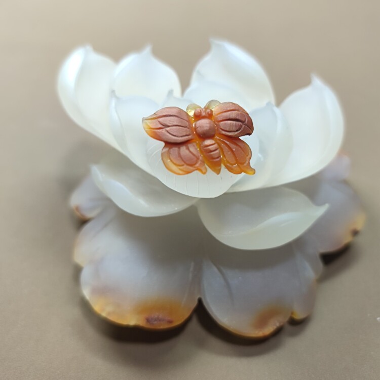 神绚玉器莲花花插蝴蝶恋花摆件大师手工俏色巧雕花开富贵扬州玉雕