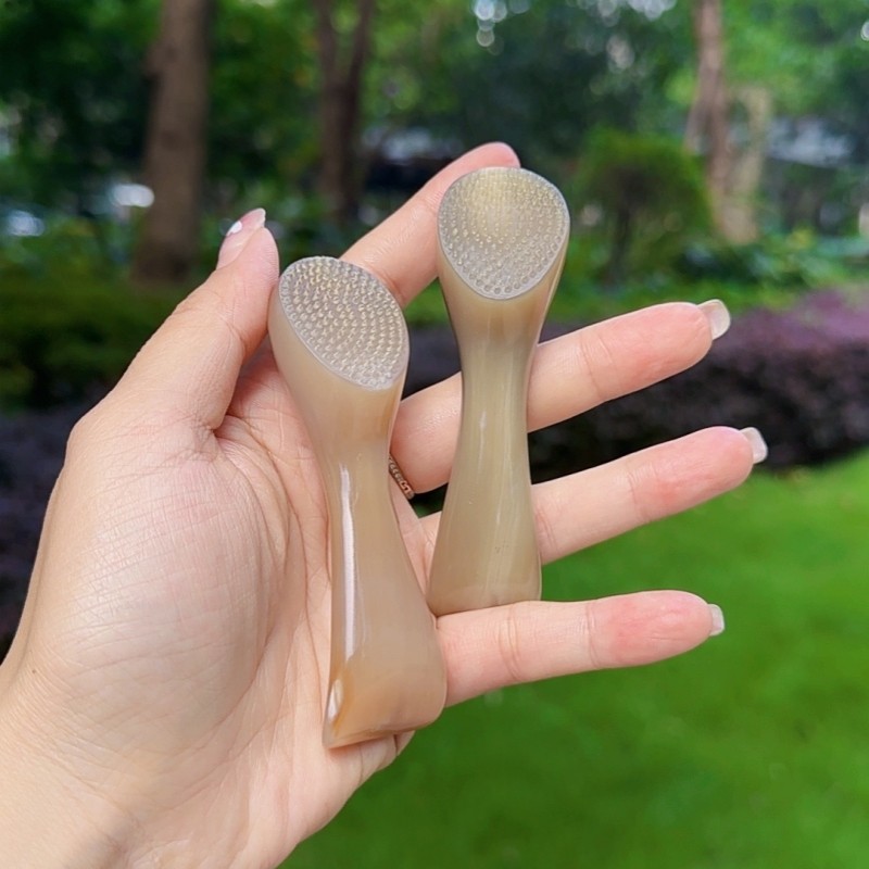 天然牛角黑头粉刺刷去黑头粉刺洗脸脸部护肤美容牛角梳面部按摩