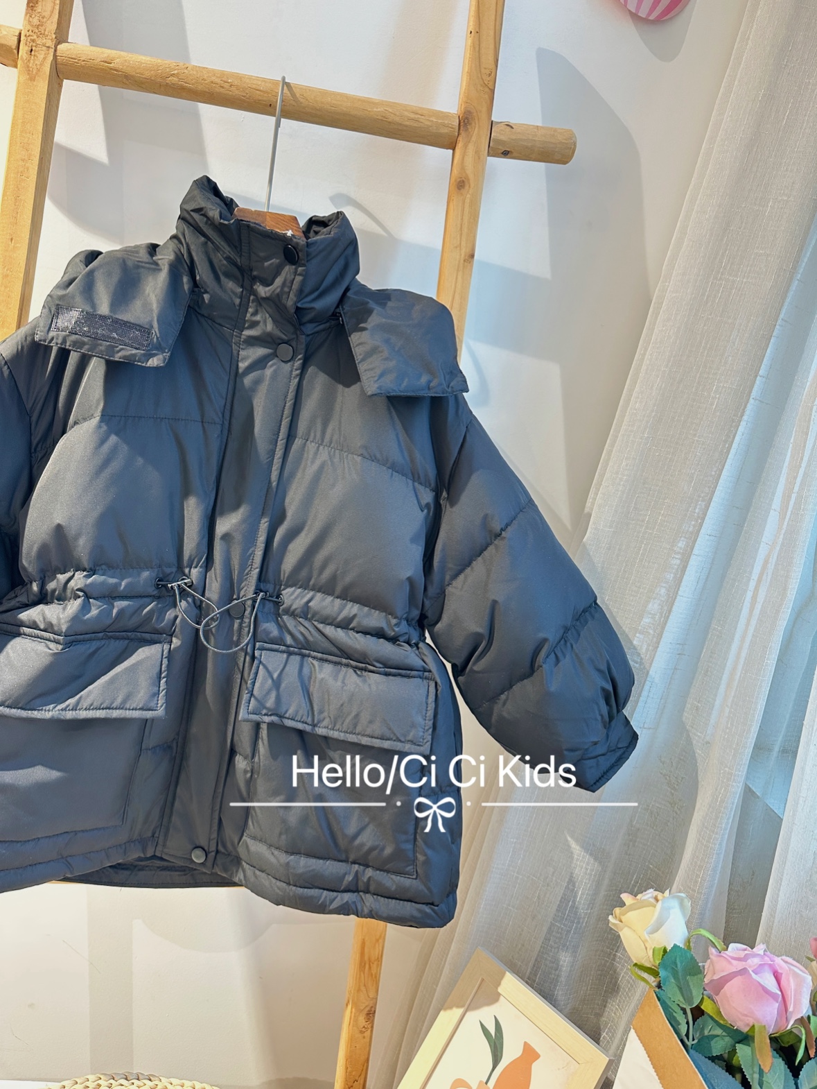 熙熙布衣女童冬季黑色中長款工裝連帽羽絨服90白鴨絨泡泡袖休閑潮