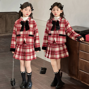 女童冬季加棉拜年服套装2026新款加厚呢子外套百褶短裙两件套冬款