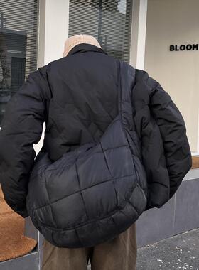 YUEN高级感复古单肩斜挎大容量云朵腋下轻便挎包邮差休闲街头日系