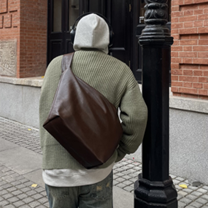 单肩包斜挎包软皮休闲复古腋下