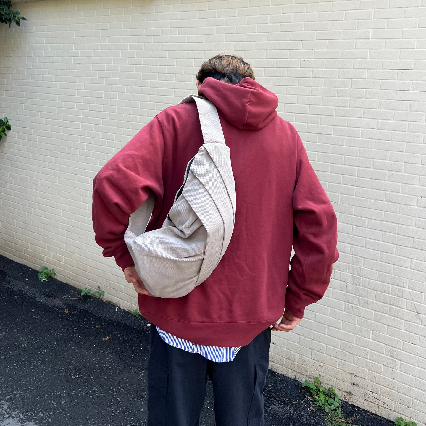 YUEN设计款ins复古单肩腋下褶皱月牙月牙背包胸包男女饺子背包潮