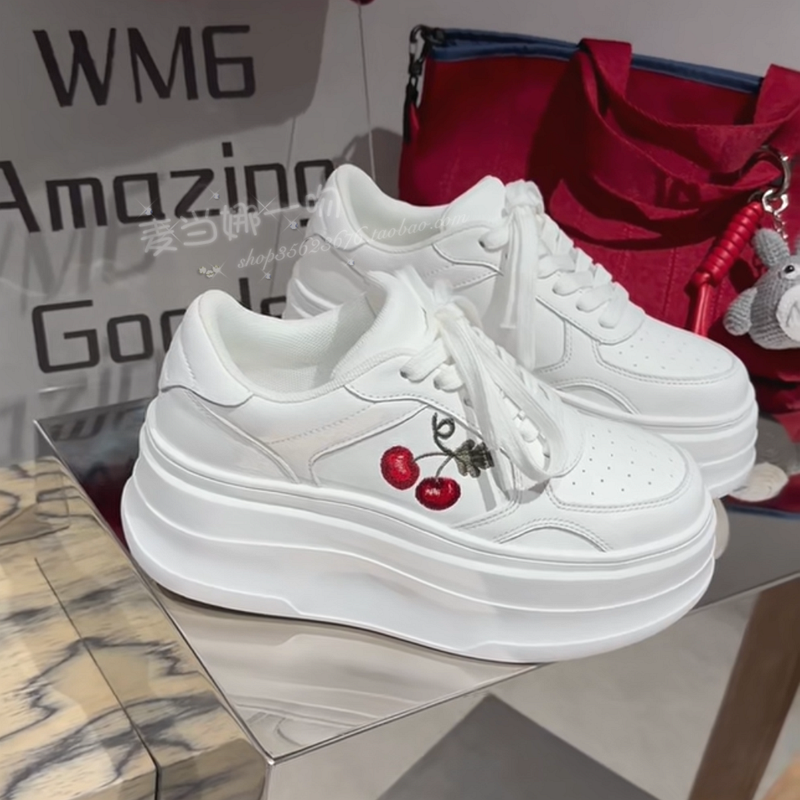WM6真皮樱桃刺绣超轻松糕小白鞋