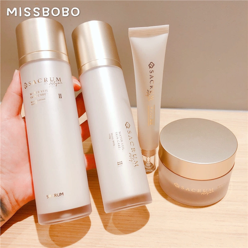 还我肌肤的饱满肌Q嫩 日本SACRUM蓝藻水乳原生液爽肤水乳液