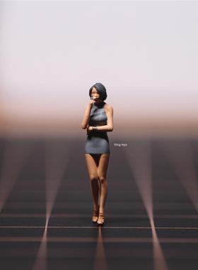KING TOYS 抽烟女 1/87 1/64 1/43人偶车模场景搭配 预定