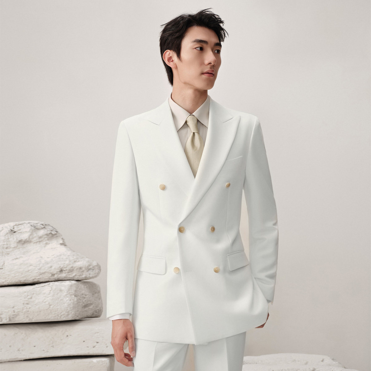 吉约蒙双排扣西装套装男商务休闲高级感新款白色结婚新郎正装礼服