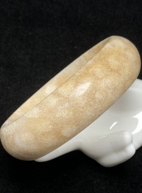 62大圈口天然珊瑚玉手镯打灯水晶爆闪全玉化通透素雅干净淡雅新品