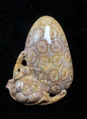 雕刻吊坠项链珊瑚玉天然吊坠