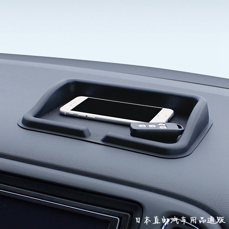 日本槌屋车用汽车防滑垫车载仪表台车内耐高温香水摆件手机置物垫