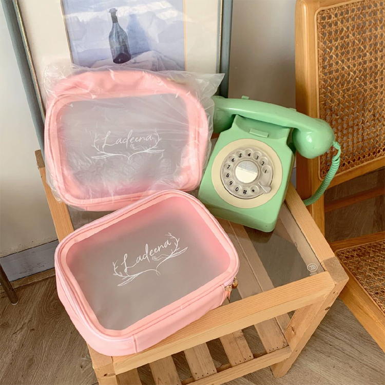 进价清仓~粉色半透明pvc洗漱包 柔软化妆包手拿包 浴室洗澡收纳包,户外/登山/野营/旅行用品,洗漱包/化妆包,淘宝优惠券,粉丝福利购,淘宝优惠卷