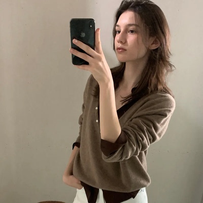 韩国代购直邮AUBE UE慵懒风V领针织开衫女宽松落肩袖纽扣毛衣