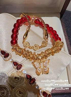 古法金色锤揲盘缠蝴蝶红玛瑙手链 新中式 安卡拉葫芦福禄锆石手链