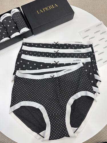 LAP贵妇新款莫兰迪灰中腰无痕内裤 柔软舒适纯棉底裆三角女内裤
