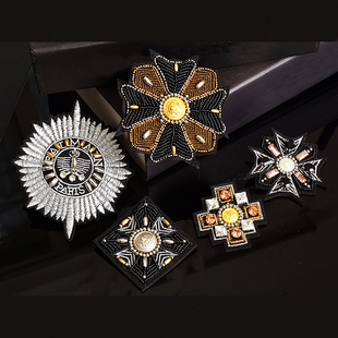 原创设计手工钉珠刺绣方形五角星徽章布贴时尚潮个性服装饰品辅料