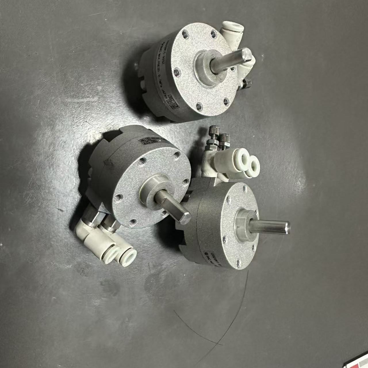 正品SMC九成新旋转气缸