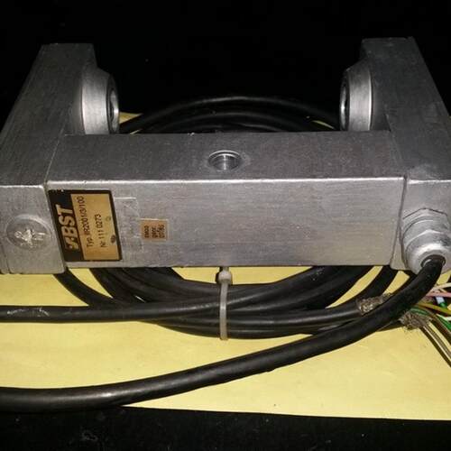 BST现货红外线纠偏传感器 IR2001/3/100可直拍询价