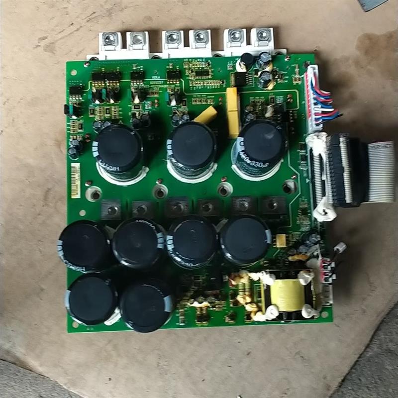 FS450R12KE3     带主控板    V03一40询价