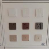 ABB隽致AZ系列白色一位二位三位单双控带开关 二三插 电脑电询价