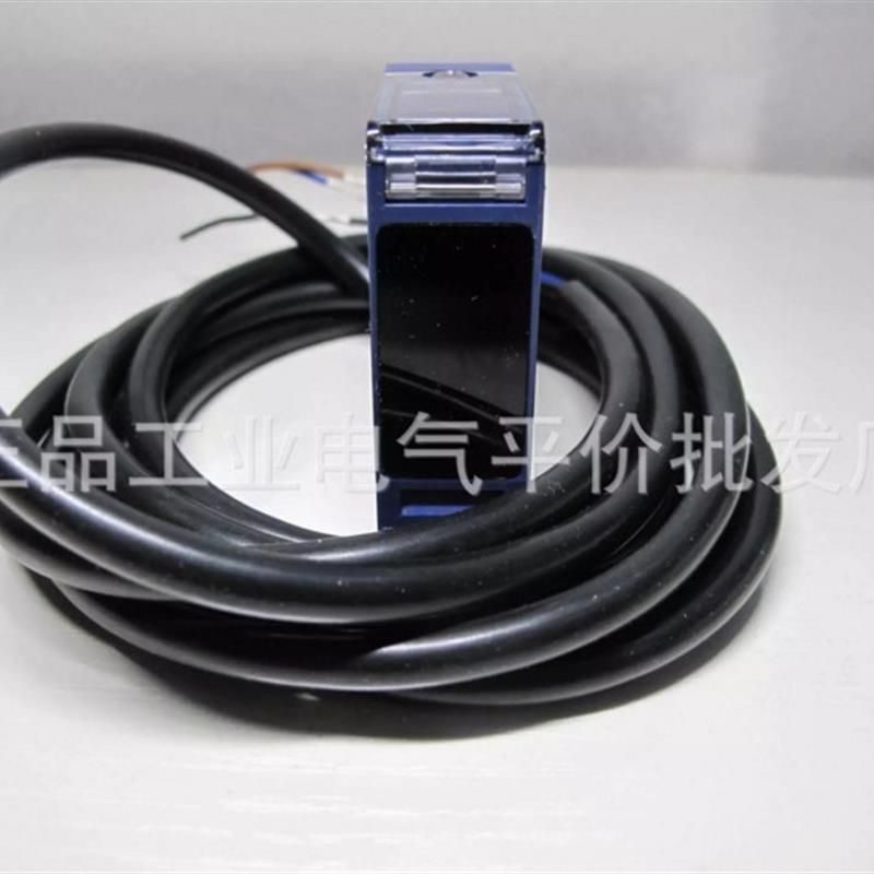 正品 XUM2ANCNL2  施耐德光电传感器询价