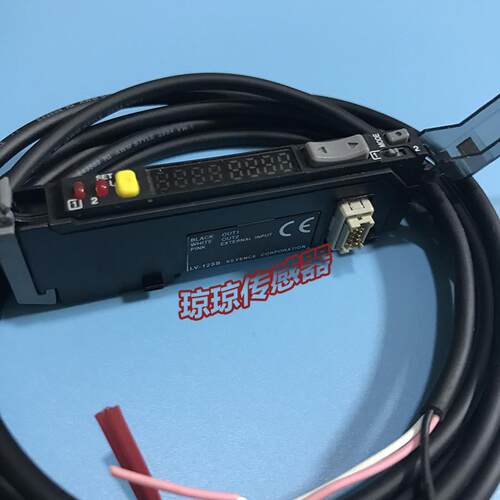 基恩士LV-12SA LV-12S LV-12SB 12SBP 12SAP数字激光感测器放询价