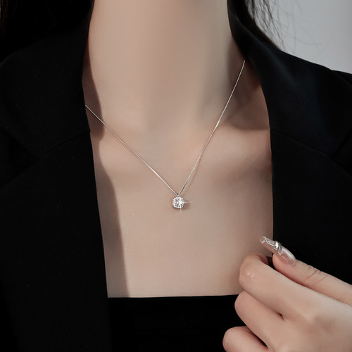银奥999纯银女生方钻项链