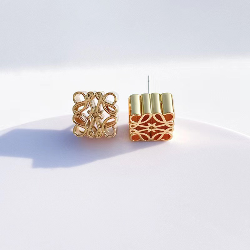 时尚气质金属感耳钉项链