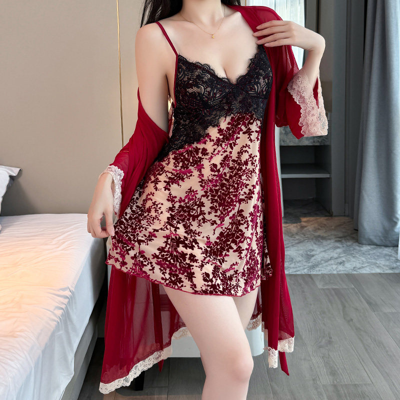 春夏季烧花薄绒套装女带胸垫吊带裙性感蕾丝花边V领居家服两件套,女装/女士精品,大码套装,淘宝优惠券,粉丝福利购,淘宝优惠卷