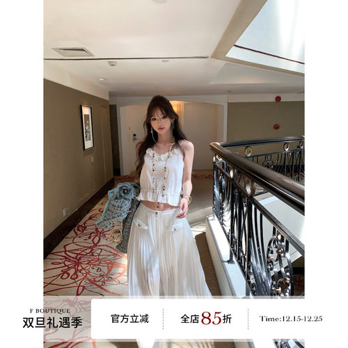 F boutique「山茶絮语」独家自线开模压花工艺手缝钻立体花朵吊带