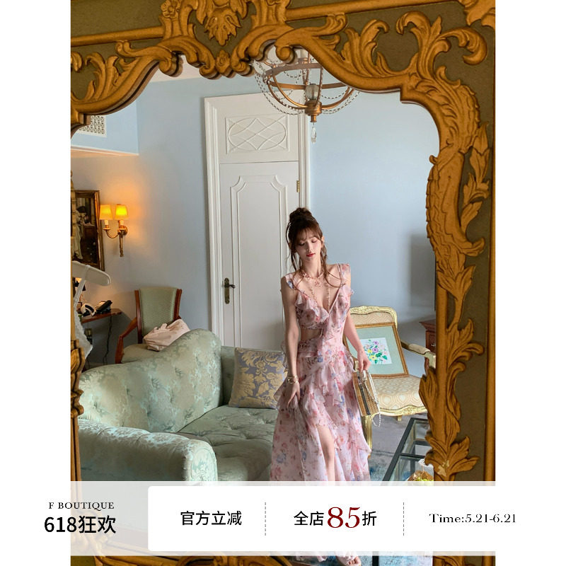 F boutique「玫瑰庄园」6米斜裁v领不规则荷叶边镂空吊带连衣长裙