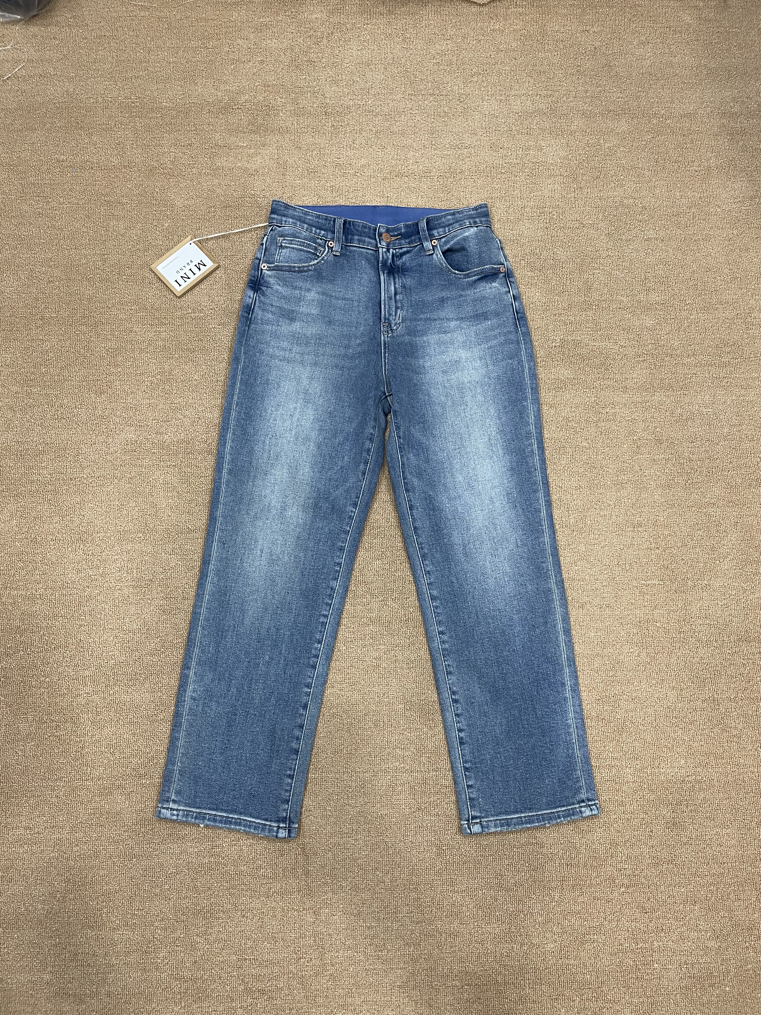 韩国MiniBrand春夏爆款蓝色宽松直筒遮肉显瘦百搭简约女士牛仔裤