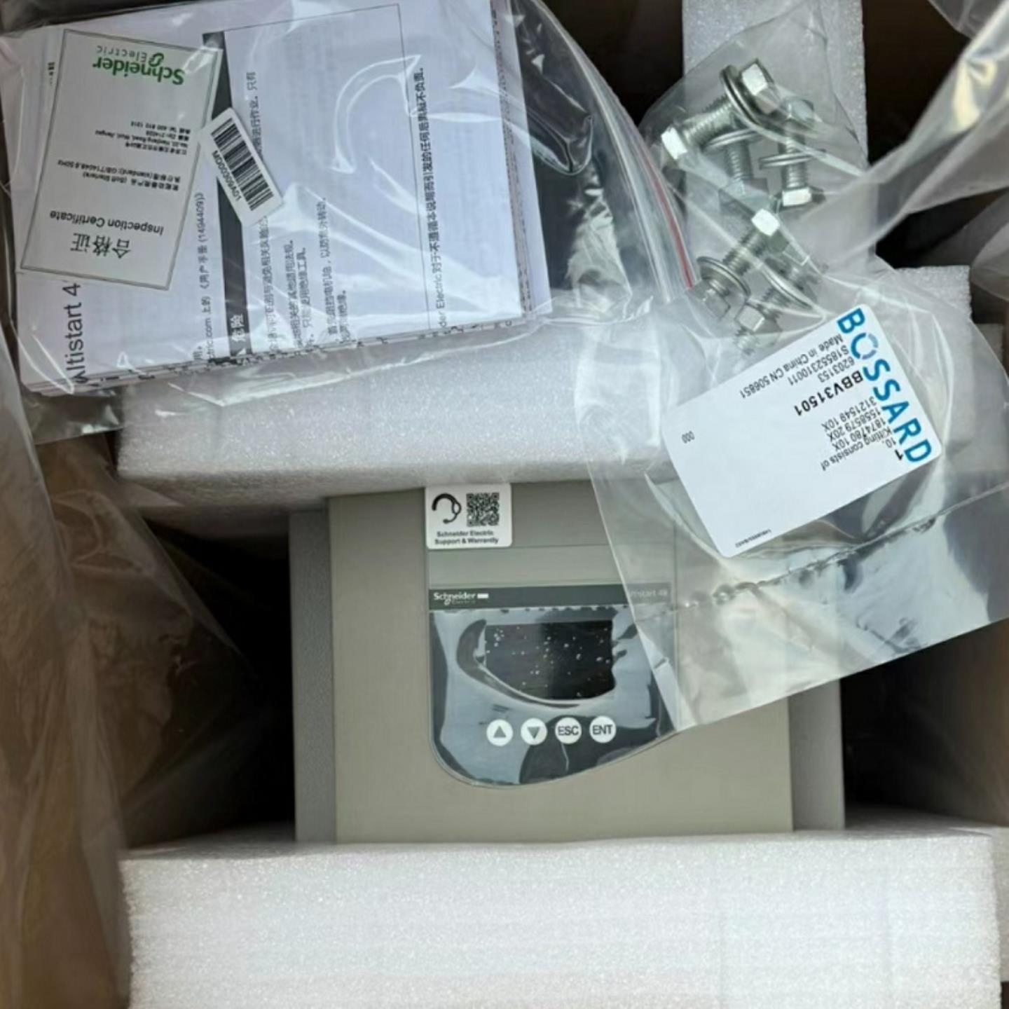 ATS48C11Y  55KW施耐德软启动器全新供应实物拍摄现货咨询询价