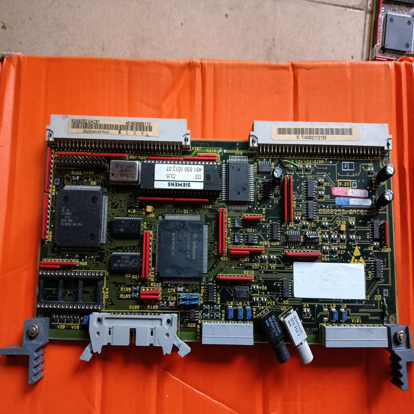 议价品～西门子变频器CU5主板6SA82 52-0BC60 6SA询价