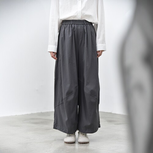 设计感气质超阔腿垂感斜分割廓形日系百搭肥肥裤女三与二出5k857