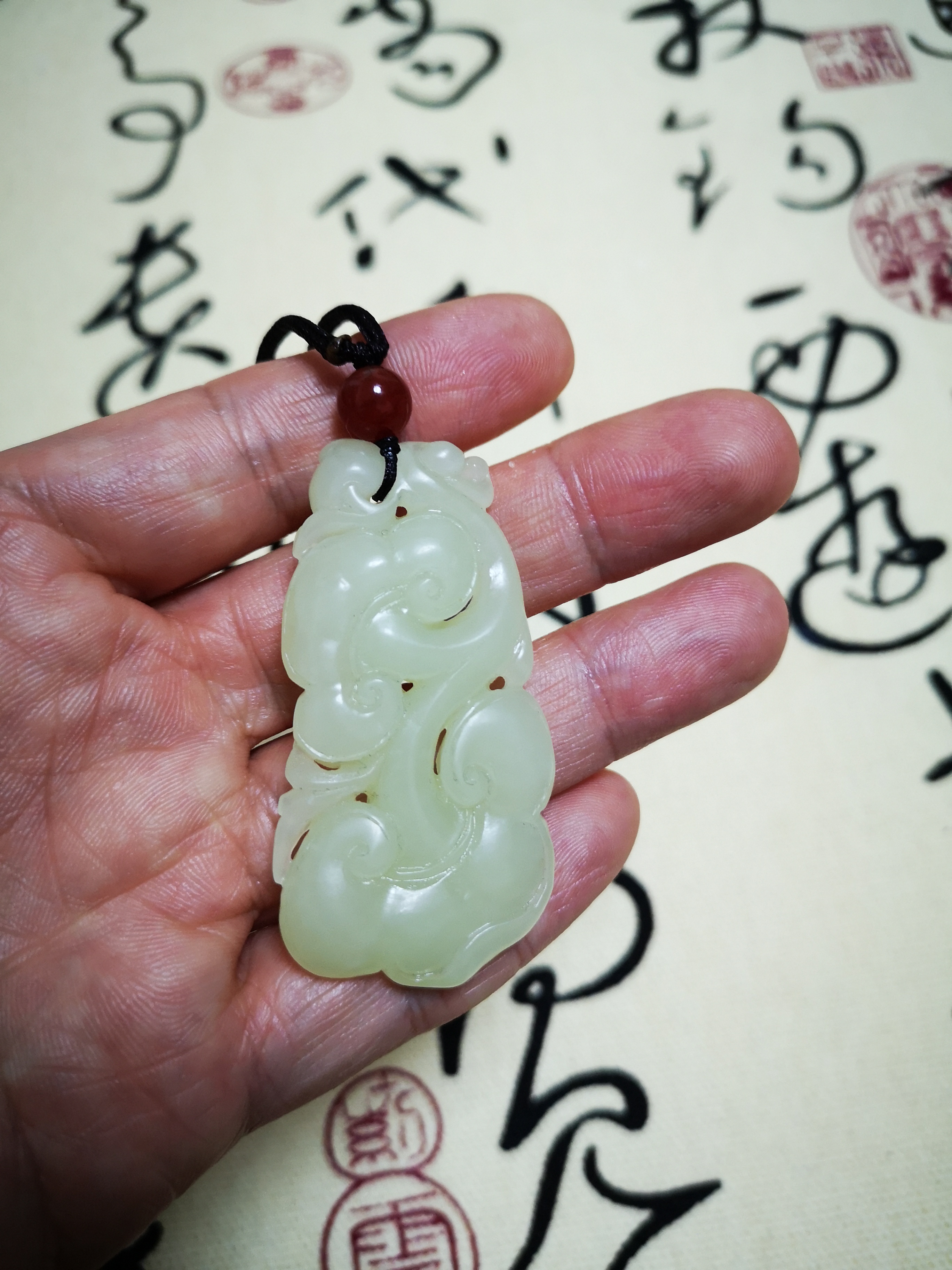 油润细腻的色标级柠檬黄新疆若羌黄口料如意小把件珠宝奇石