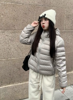 大眼LARGE EYE 经典必入 三色轻薄羽绒服女短款冬季排骨服百搭