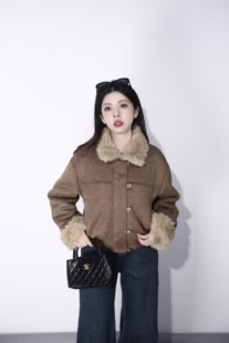 大眼自制LARGE 皮毛一体外套女 EYE短款